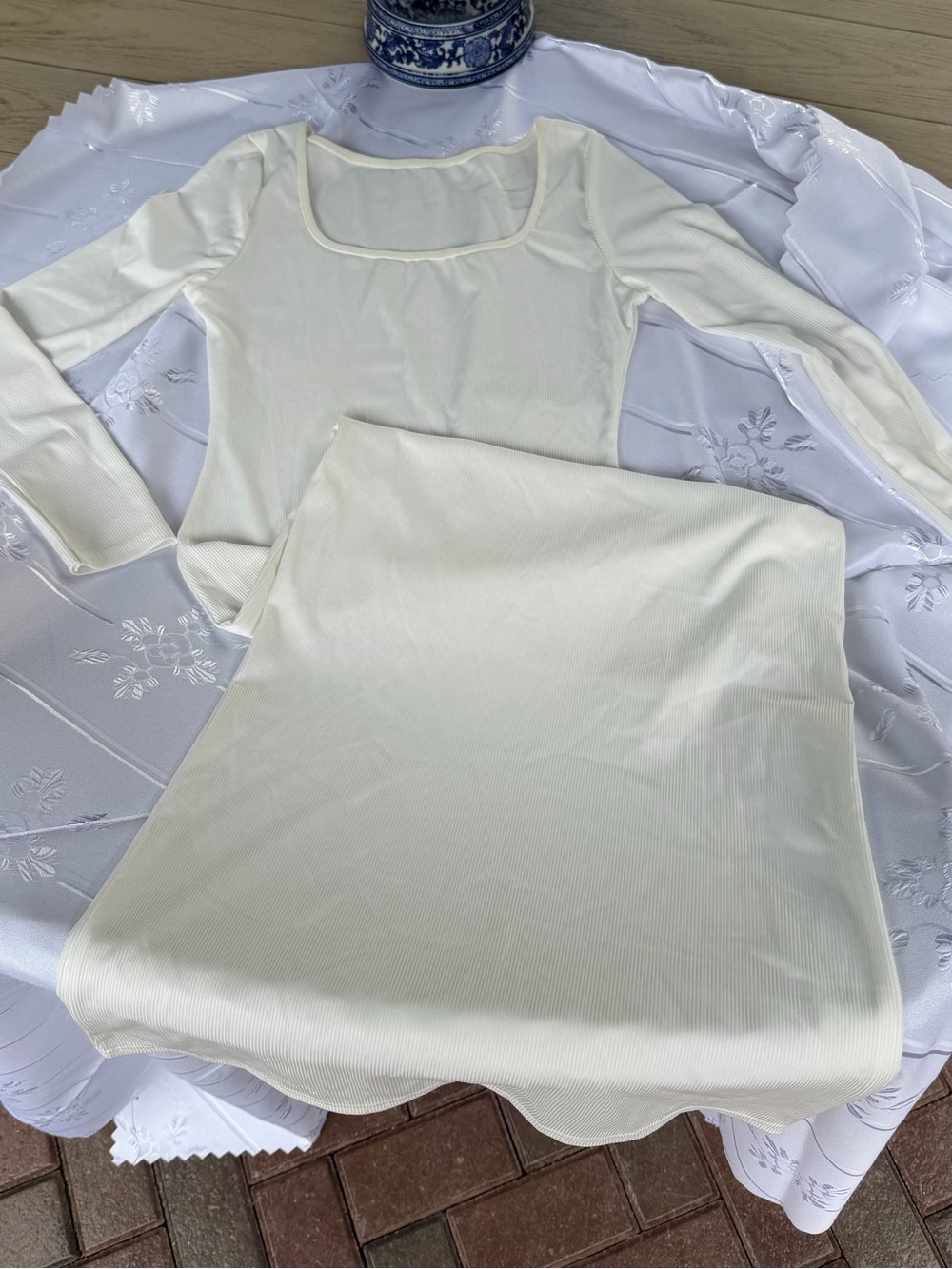 Cream Ribbed Square-Neck Maxi Dress Size Medium